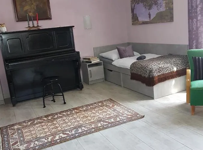 Ketbodonyi *